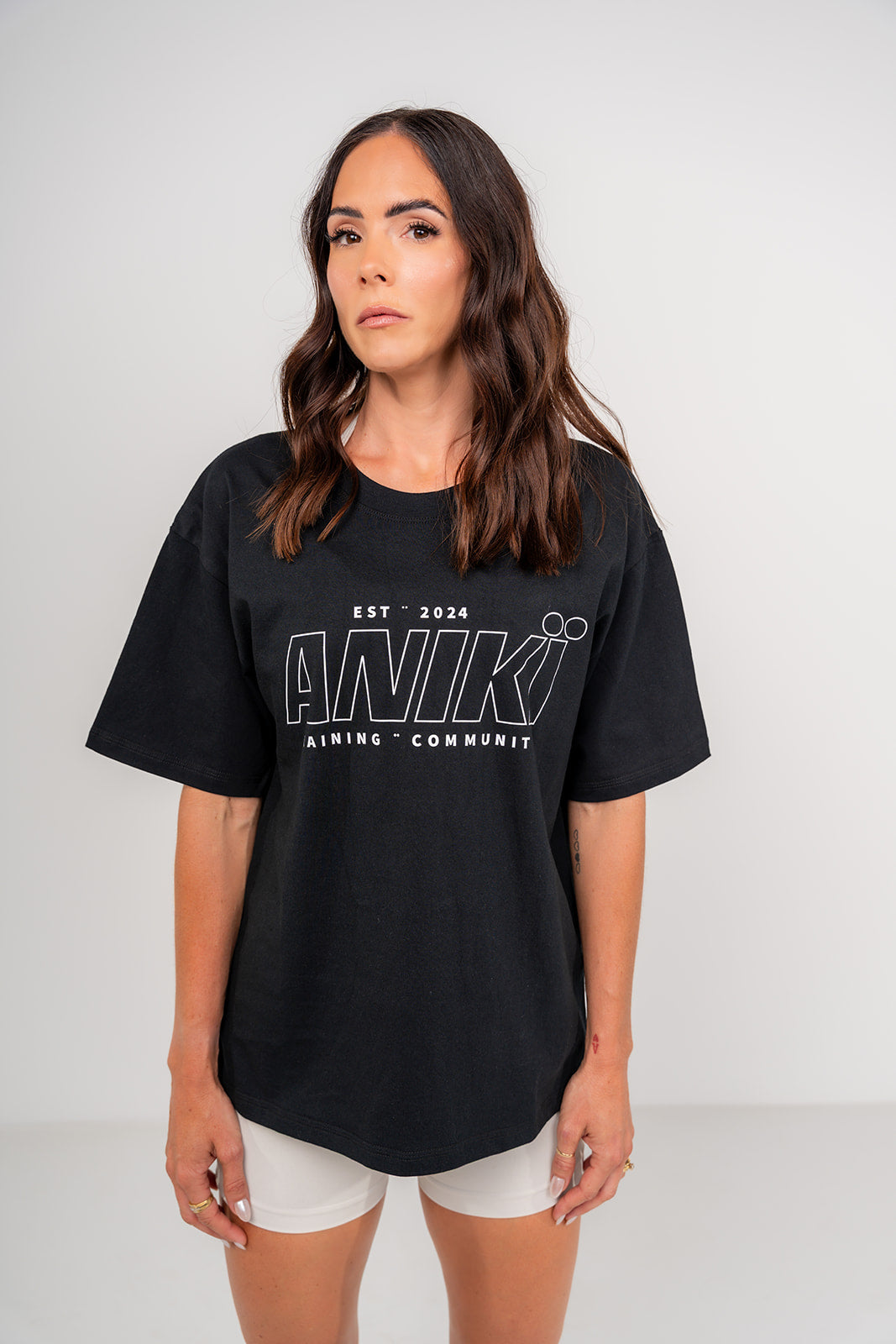 ANIKÏ Training Community Tee